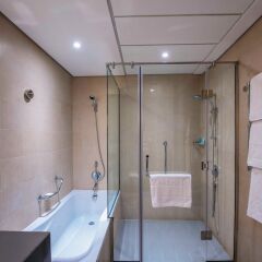 Отель Hili Rayhaan by Rotana ОАЭ, Эль-Айн - отзывы, цены и фото номеров - забронировать отель Hili Rayhaan by Rotana онлайн ванная