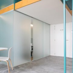 Апартаменты Citizen Jane Apartment Антверпен комната для гостей фото 2