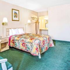 Отель Days Inn Arlington США, Арлингтон - отзывы, цены и фото номеров - забронировать отель Days Inn Arlington онлайн комната для гостей фото 2