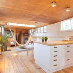 Апартаменты Houseboat Apartments - Canal Belt East Area спа