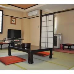 Hotel Hakusuien Минамиавадзи комната для гостей