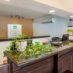 Отель Quality Inn интерьер отеля фото 2