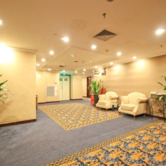 Royalty hotel