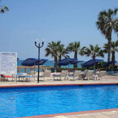 Отель Evalena Beach Hotel Кипр, Протарас - отзывы, цены и фото номеров - забронировать отель Evalena Beach Hotel онлайн бассейн фото 2