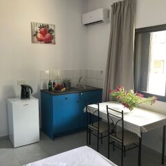 Отель Апарт-отель Athinas Court Кипр, Пафос - отзывы, цены и фото номеров - забронировать отель Апарт-отель Athinas Court онлайн удобства в номере