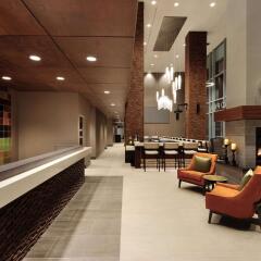 Отель Hilton Garden Inn Calgary Downtown интерьер отеля фото 2