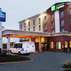 Отель Holiday Inn Express Kennedy Airport США, Нью-Йорк - 2 отзыва об отеле, цены и фото номеров - забронировать отель Holiday Inn Express Kennedy Airport онлайн городской автобус