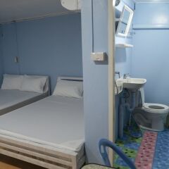 Red Lips Hostel Бангкок комната для гостей фото 3