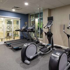 Отель Hilton Garden Inn Bloomington Блумингтон фитнесс-зал фото 3