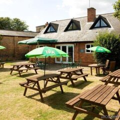 Отель Bull Hotel Великобритания, Халстед - отзывы, цены и фото номеров - забронировать отель Bull Hotel онлайн