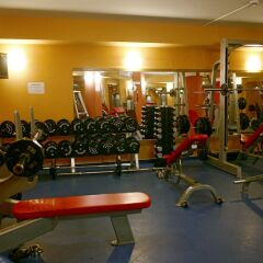 Rubin Wellness & Conference Hotel фитнесс-зал