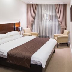 Гостиница Grand Palacio в Москве 9 отзывов об отеле, цены и фото номеров - забронировать гостиницу Grand Palacio онлайн Москва комната для гостей фото 5