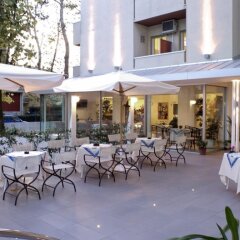 Hotel Nives бассейн