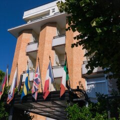 Hotel Apis вид на фасад фото 2