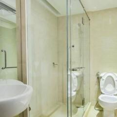 Отель The Grand Sathorn ванная фото 2