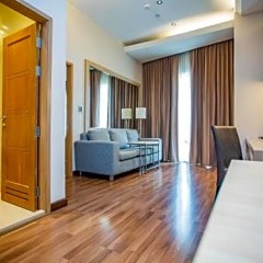 Отель V Residence Bangkok Бангкок фото 6