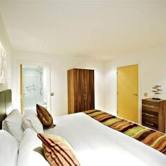 Отель Living By Bridgestreet Manchester City Centre комната для гостей фото 2