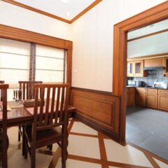 The Golden Lake Hotel в номере