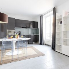 Апартаменты Eiffel Tower - Pont de l'Alma Apartment в номере