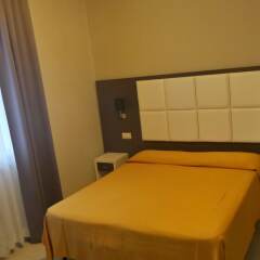 Hotel Bergamo сейф в номере