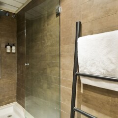 Отель Uma Suites Barceloneta Beach Барселона ванная