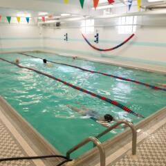 Отель Green Point YMCA бассейн фото 2