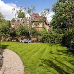 Отель Luxurious Hampstead Home with Gorgeous Garden фото 7