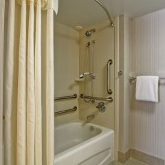 Отель Homewood Suites by Hilton Washington, D.C. Downtown США, Вашингтон - отзывы, цены и фото номеров - забронировать отель Homewood Suites by Hilton Washington, D.C. Downtown онлайн ванная фото 2