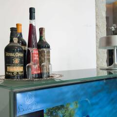Отель Lisboa Prata Boutique Hotel Португалия, Лиссабон - отзывы, цены и фото номеров - забронировать отель Lisboa Prata Boutique Hotel онлайн гостиничный бар