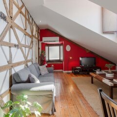 Отель Alecrim 4 · Bright Tailor Made in the Heart of Lisbon Лиссабон комната для гостей фото 3