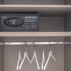 Отель Acropolis Stay сейф в номере