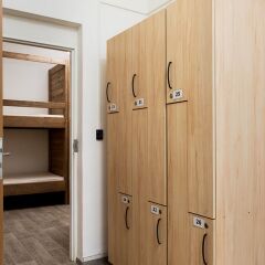 IM Easy Housing Hostel Прага сейф в номере