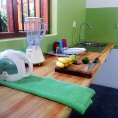 Hostel First Colombo Airport в номере