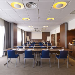 Отель Holiday Inn Express Toulouse Airport Франция, Бланьяк - отзывы, цены и фото номеров - забронировать отель Holiday Inn Express Toulouse Airport онлайн помещение для мероприятий фото 2