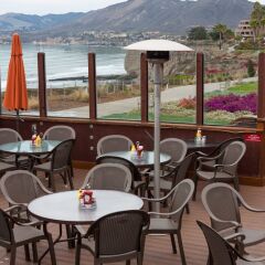 Отель Spyglass Inn гостиничный бар