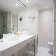 Hotel Nice Riviera ванная