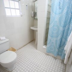 Tres Palmas Inn in San Juan, Puerto Rico from 219$, photos, reviews - zenhotels.com bathroom