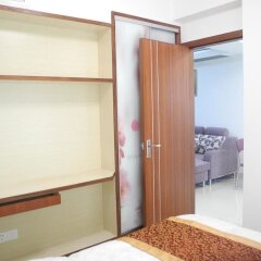 Апартаменты Shenzhen Xin Phoenix Gang Ao 8 Apartment сейф в номере