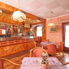 Hotel Stella Alpina Фай-делла-Паганелла гостиничный бар