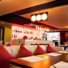 Отель Mac Boutique Suites Sukhumvit Soi 7 Бангкок гостиничный бар