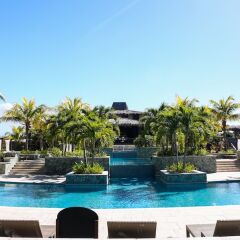 Отель Indura Beach & Golf Resort, Curio Collection by Hilton бассейн