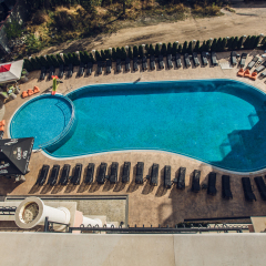 Avenue Deluxe Hotel бассейн