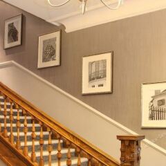 Richmond Hill Hotel сейф в номере