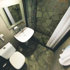 Отель Tufenkian Avan Marak Tsapatagh Hotel Армения, Севан - отзывы, цены и фото номеров - забронировать отель Tufenkian Avan Marak Tsapatagh Hotel онлайн ванная фото 2