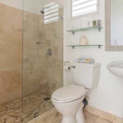 Malecón House in Vieques, Puerto Rico from 219$, photos, reviews - zenhotels.com bathroom