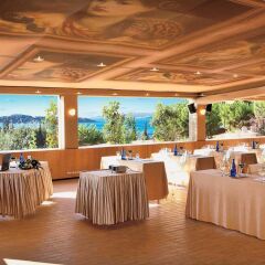 Отель Vouliagmeni Suites Греция, Афины - 1 отзыв об отеле, цены и фото номеров - забронировать отель Vouliagmeni Suites онлайн помещение для мероприятий