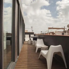 Отель Ainb Gothic Cathedral Apartments Испания, Барселона - отзывы, цены и фото номеров - забронировать отель Ainb Gothic Cathedral Apartments онлайн балкон