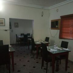 Neocourts Hotel Энугу питание