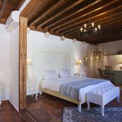 Saint Artemios Boutique Hotel комната для гостей фото 2