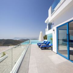 Villa En Tepe 2 by Akdenizvillam Турция, Калкан - отзывы, цены и фото номеров - забронировать отель Villa En Tepe 2 by Akdenizvillam онлайн балкон